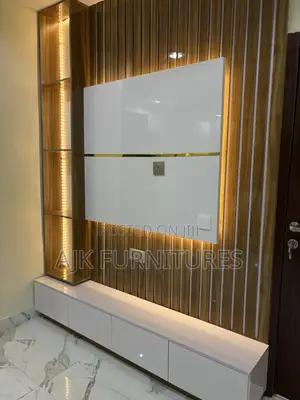 Uunique Television Unit