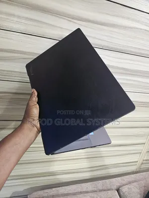 Laptop Asus ROG Zephyrus G16 24GB Intel Core I7 SSD 1T