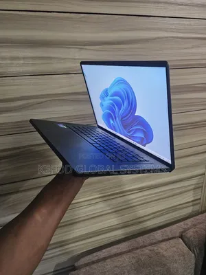 Laptop Asus ROG Zephyrus G16 24GB Intel Core I7 SSD 1T