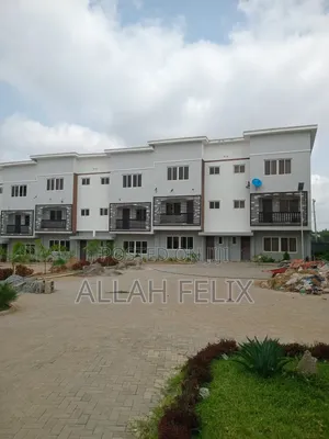 4bdrm Duplex in Durumi for sale