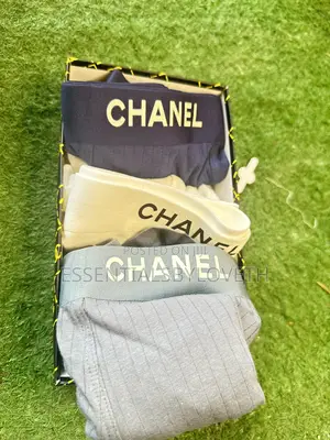 Chanel Boxer