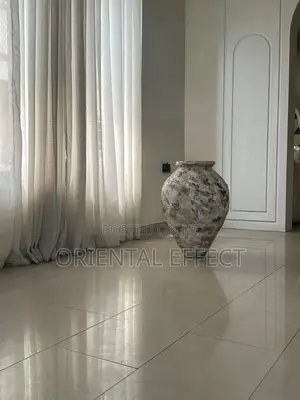 Ampora Pot (Textured Rustic)