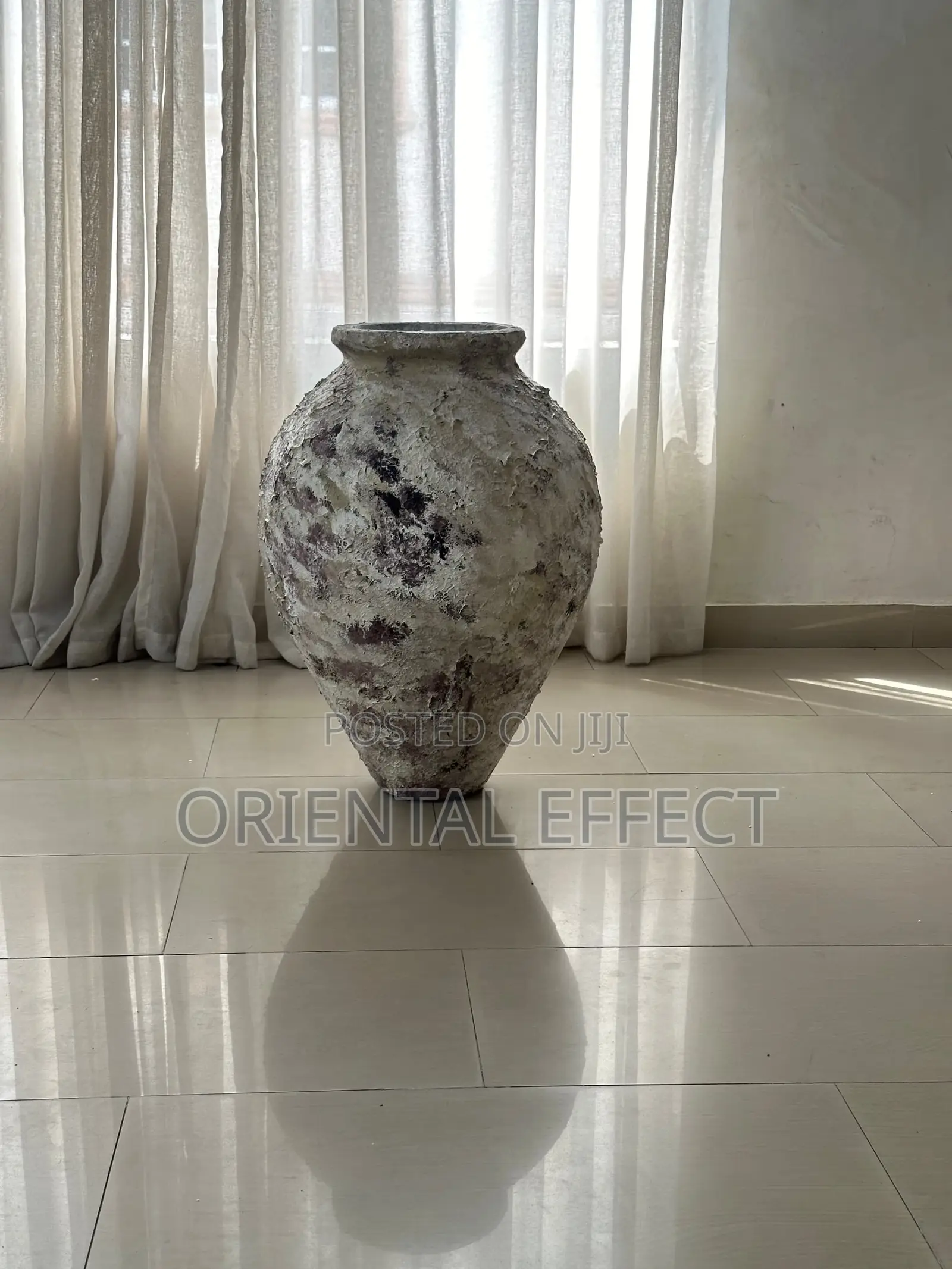Ampora Pot (Textured Rustic)