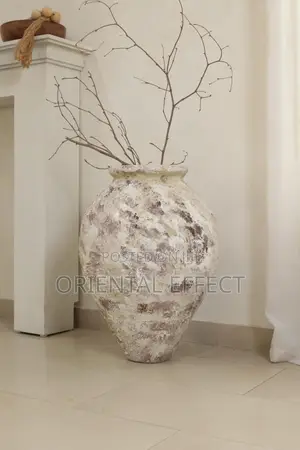 Ampora Pot (Textured Rustic)
