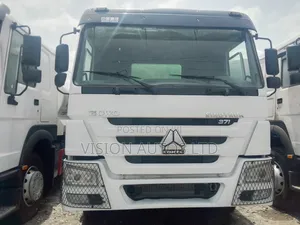 Howo Truck Mixer 2000 White