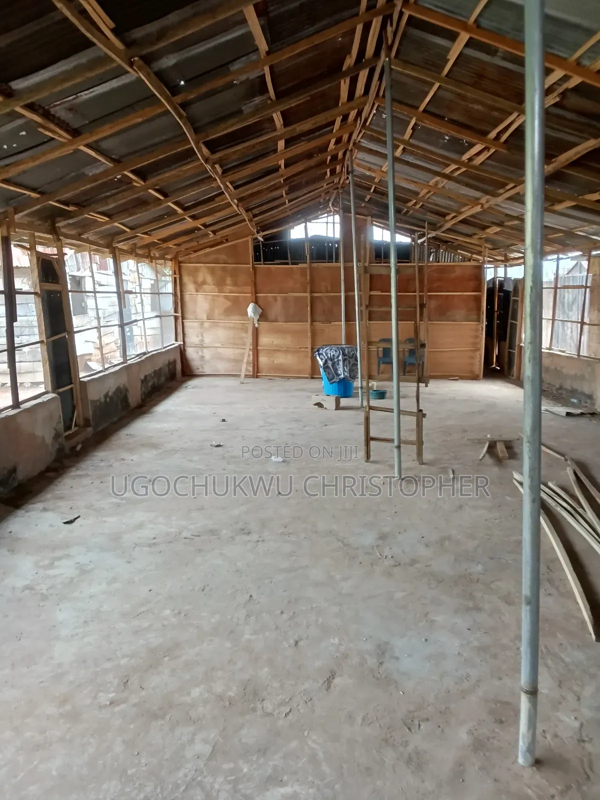 Poultry House to Let