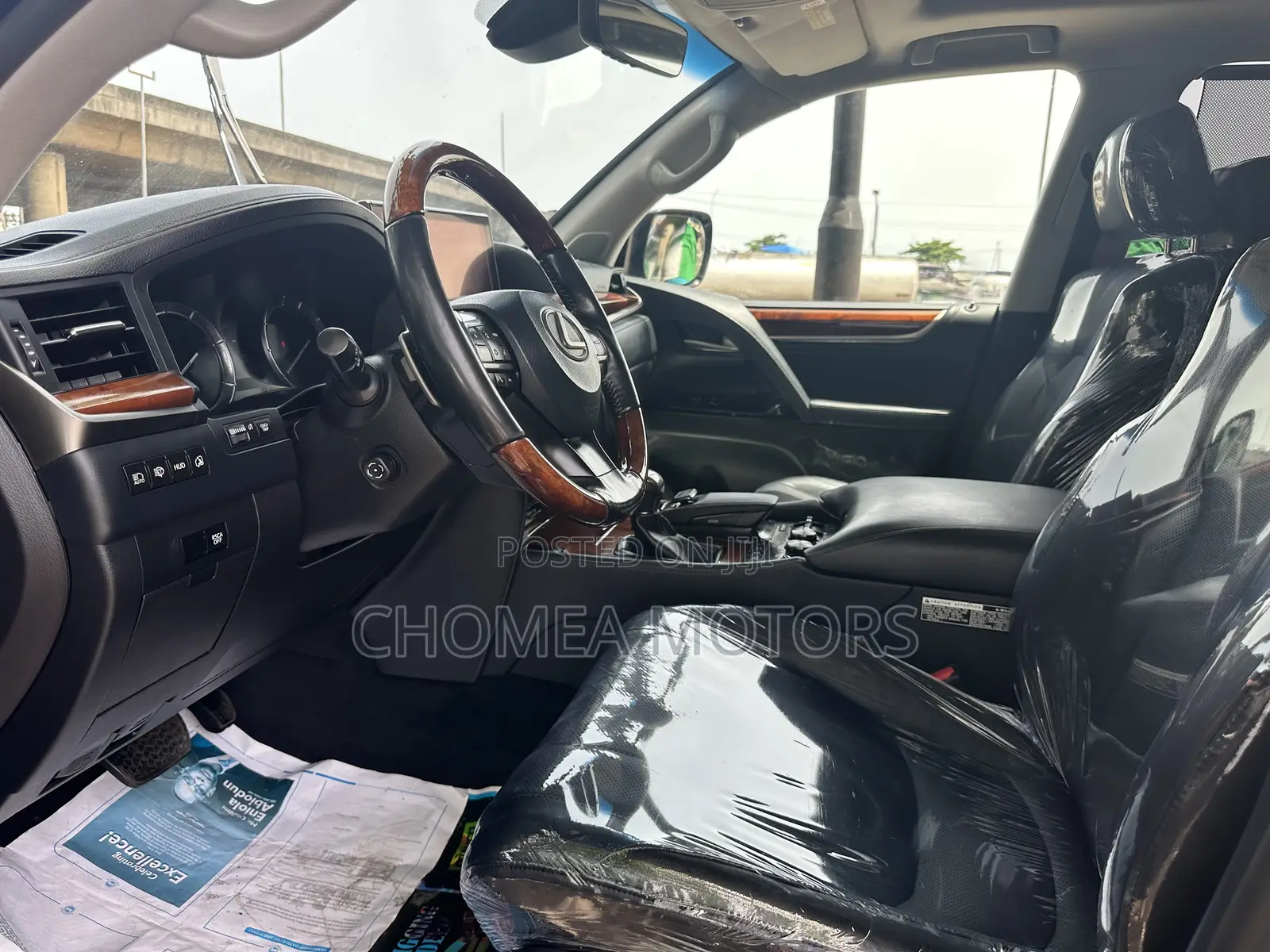 Lexus LX 2017 Black