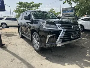 Lexus LX 2017 Black