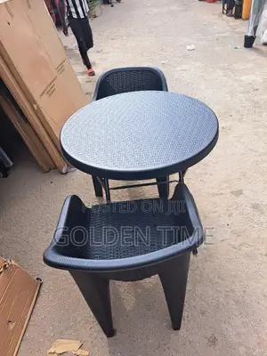 Bamboo Round Plastic Table