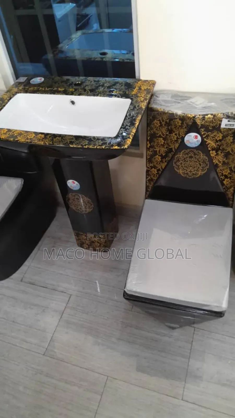 Royal Gold and Black Wc Complete Set