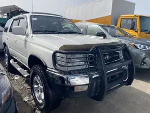 Toyota 4-Runner 2001 White