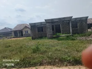 6bdrm Block of Flats in Gbopa Road A, Ikorodu for sale