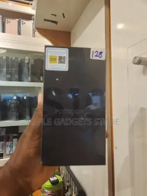New Samsung Galaxy S10e 128 GB