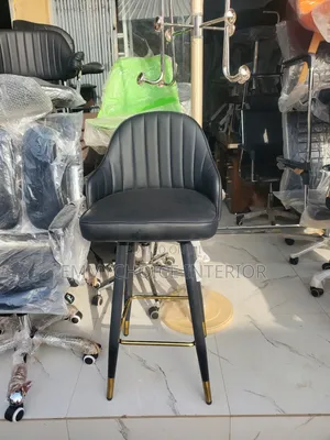 Italian Standard High Stool