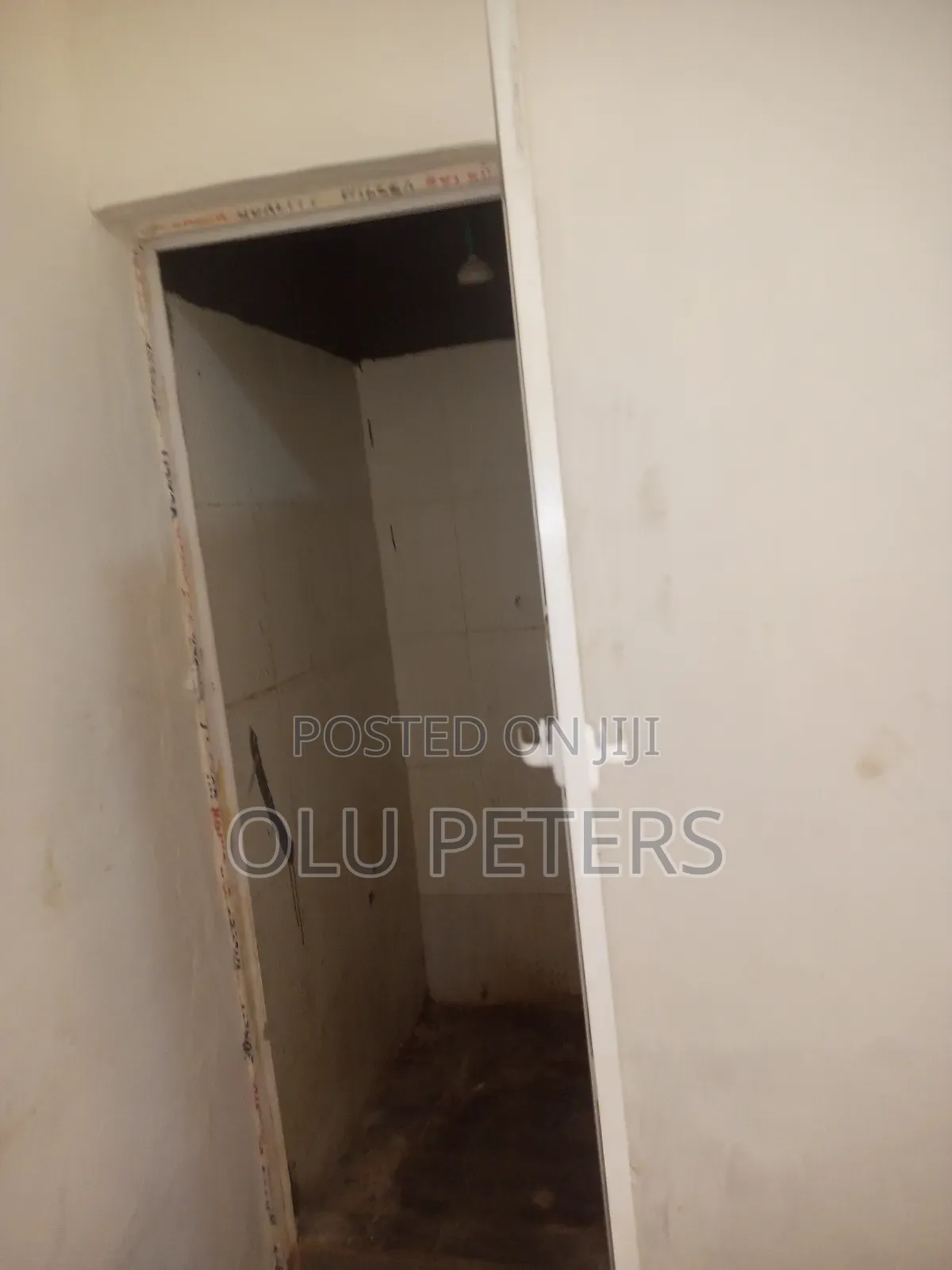 Studio Apartment in Oshinfolarin Yaba for sale