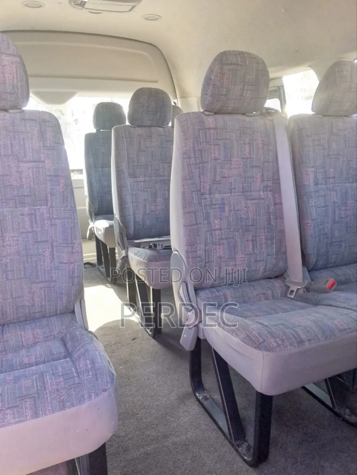 Toyota HiAce 2017 White