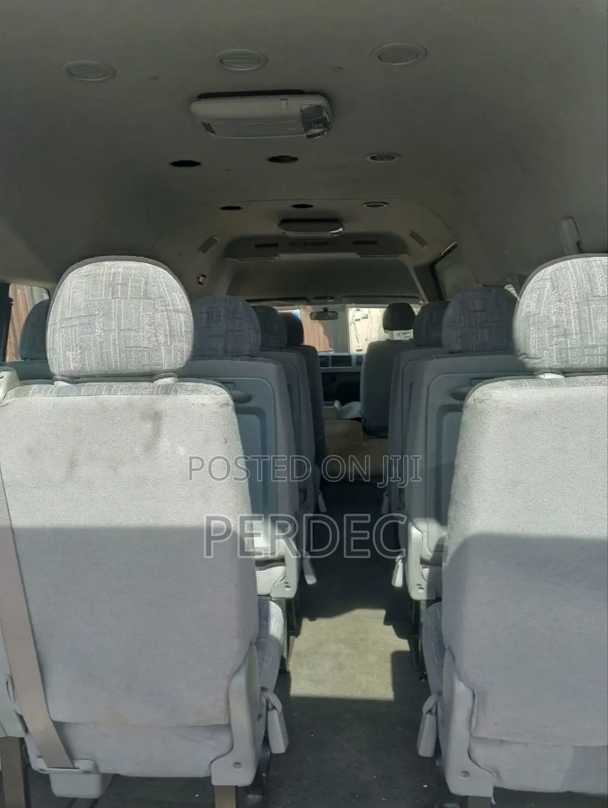 Toyota HiAce 2017 White