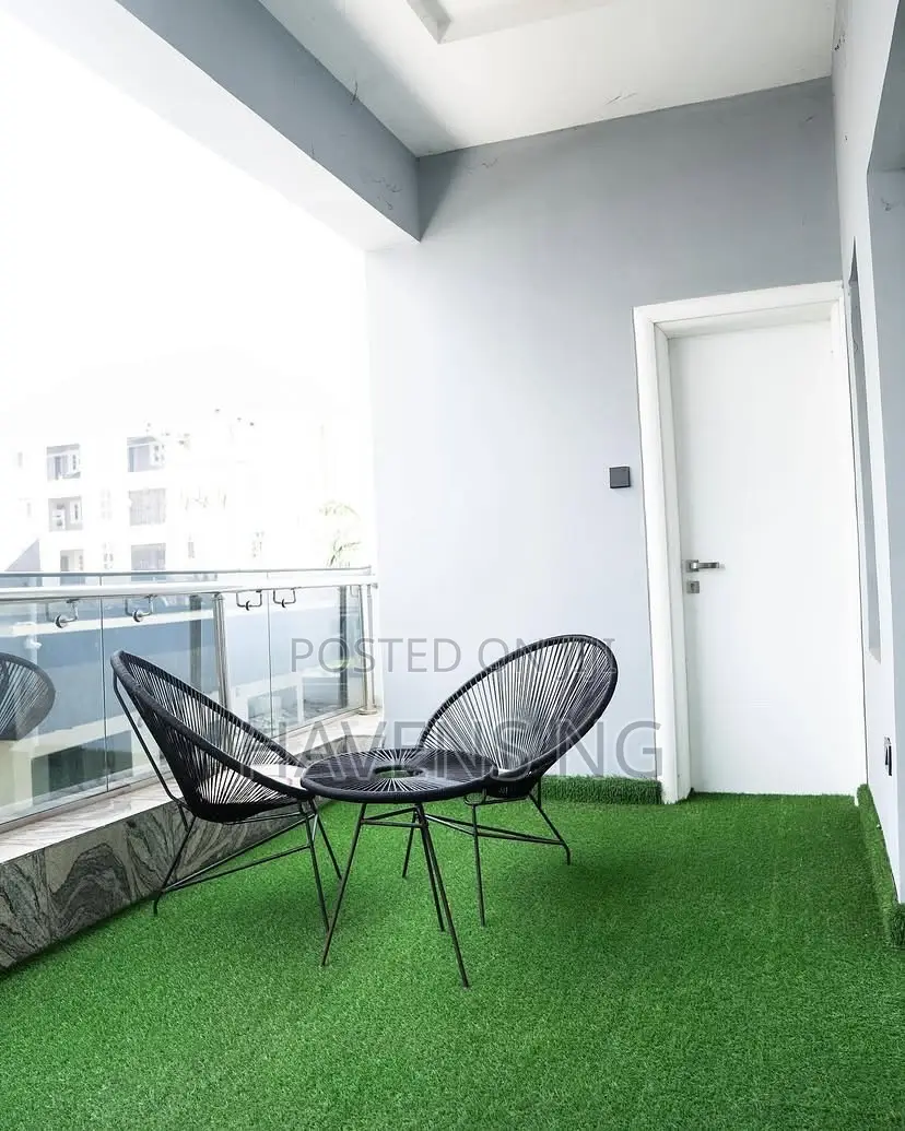 Modern 2-Bedroom Smart Home With Modern Facilities
