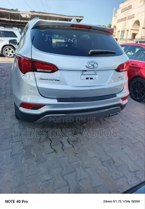 Hyundai Santa Fe SE AWD 2016 Silver
