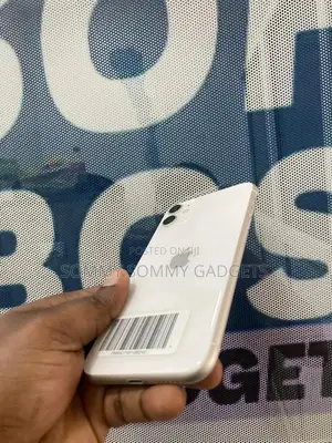 Apple iPhone 11 128 GB White