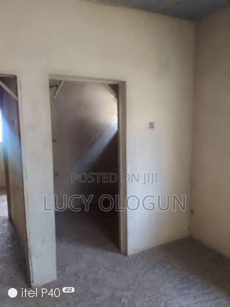 Mini Flat in Waec Estate, Ibeshe / Ikorodu for sale