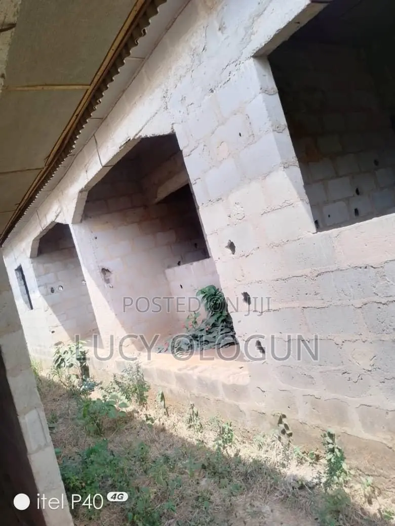 Mini Flat in Waec Estate, Ibeshe / Ikorodu for sale