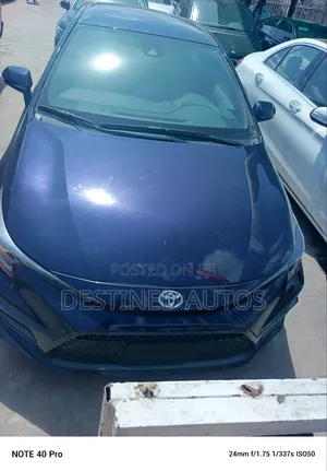 Toyota Corolla SE (1.8L 4cyl 2A) 2019 Blue