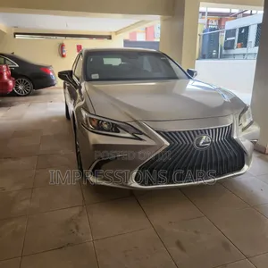 Lexus ES 2019 Gold