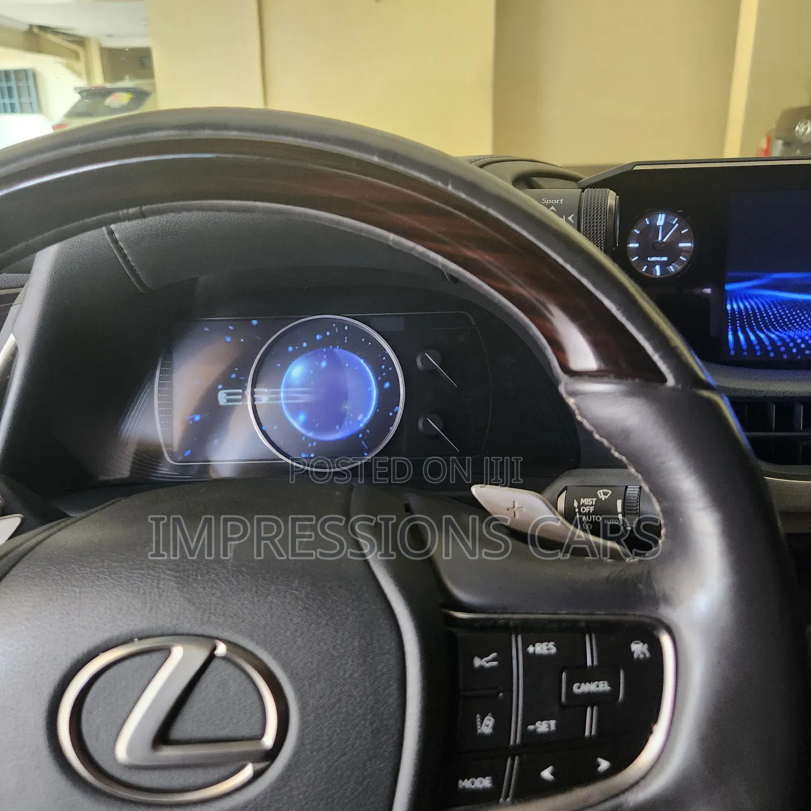 Lexus ES 2019 Gold