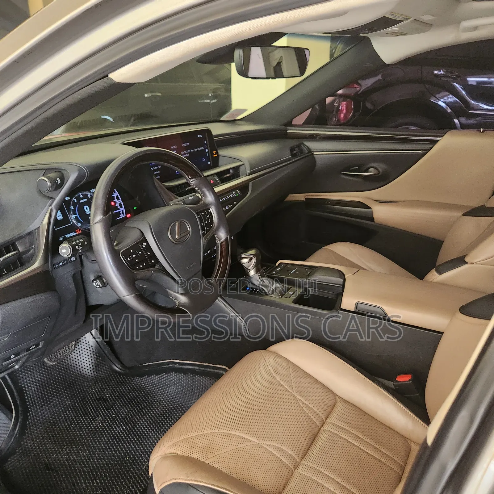 Lexus ES 2019 Gold