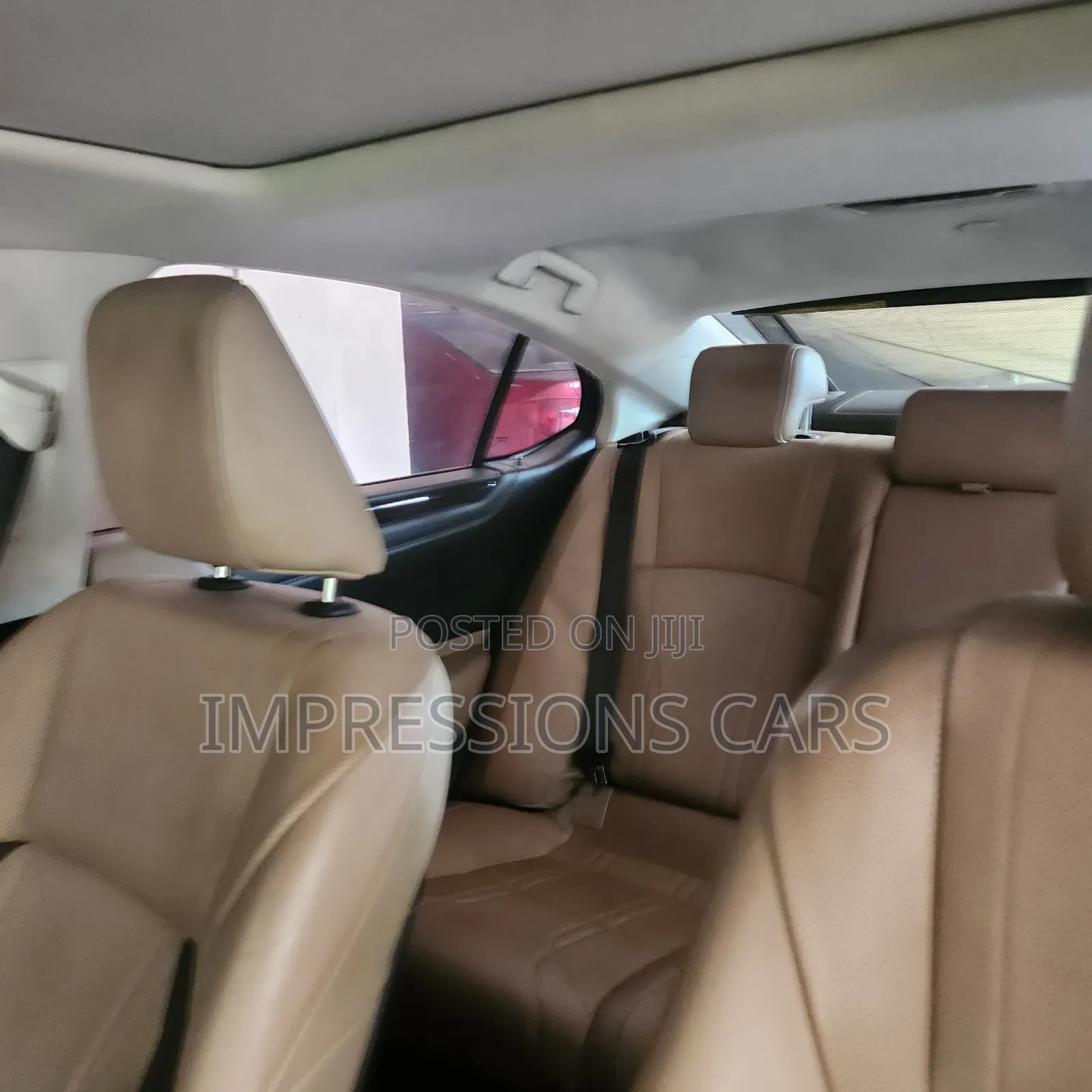 Lexus ES 2019 Gold