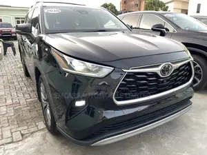 Toyota Highlander Platinum AWD 2020 Black