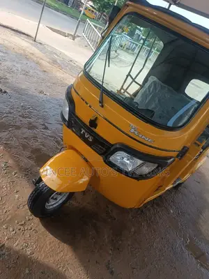TVS Apache 180 RTR 2022 Yellow