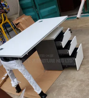 Quality Unique Office Table With Drawers