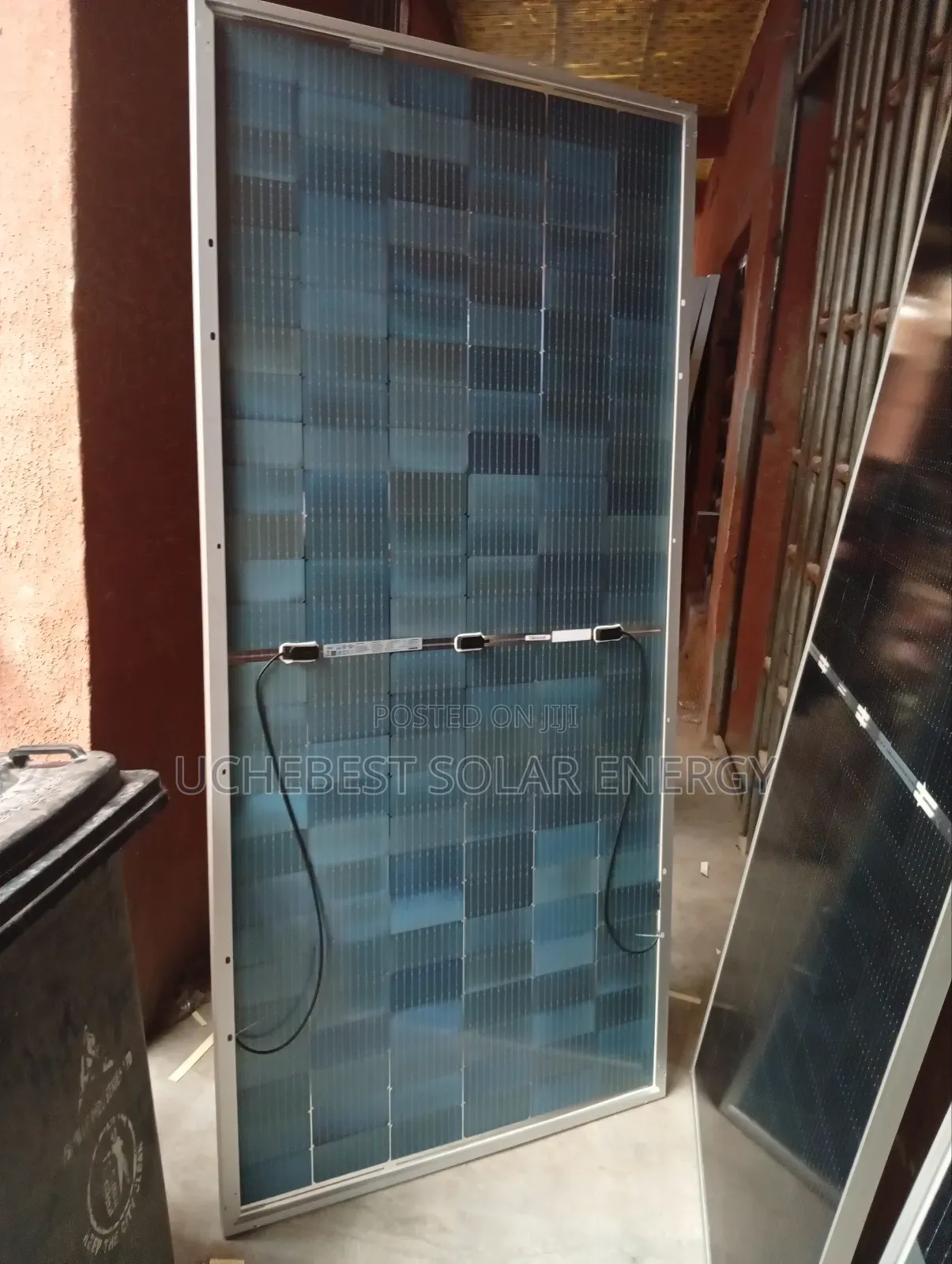 600w/156cell/48v Jinco Panel