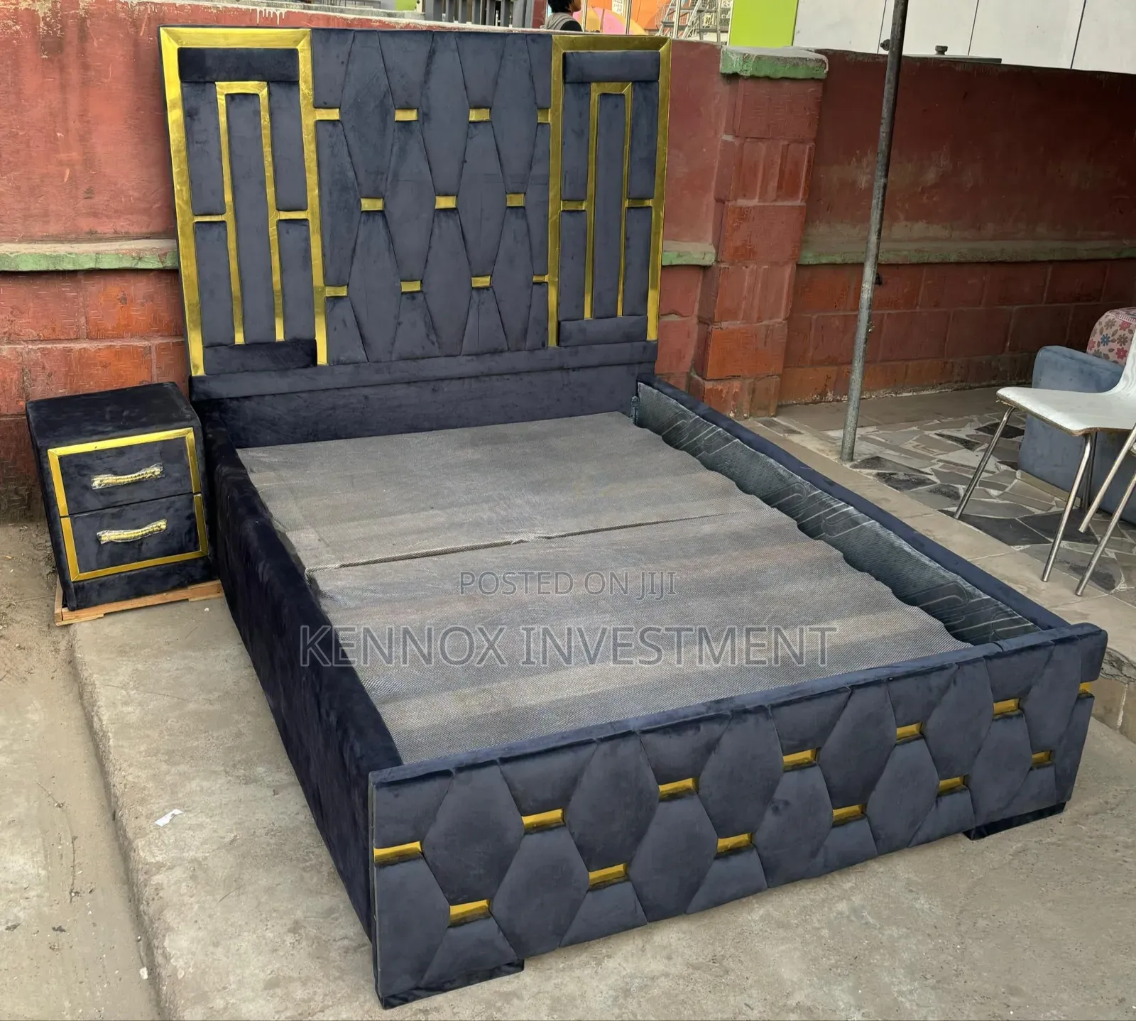 HDF Modern 4 and Half by 6 Bedframe