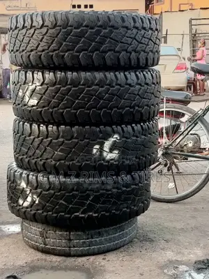 Lt285/70r17 Off-Road Tires for Toyota Tacoma