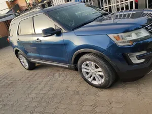 Ford Explorer 2016 Blue
