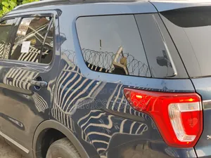 Ford Explorer 2016 Blue