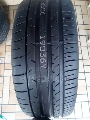 255 45 R19 Toyo Non China
