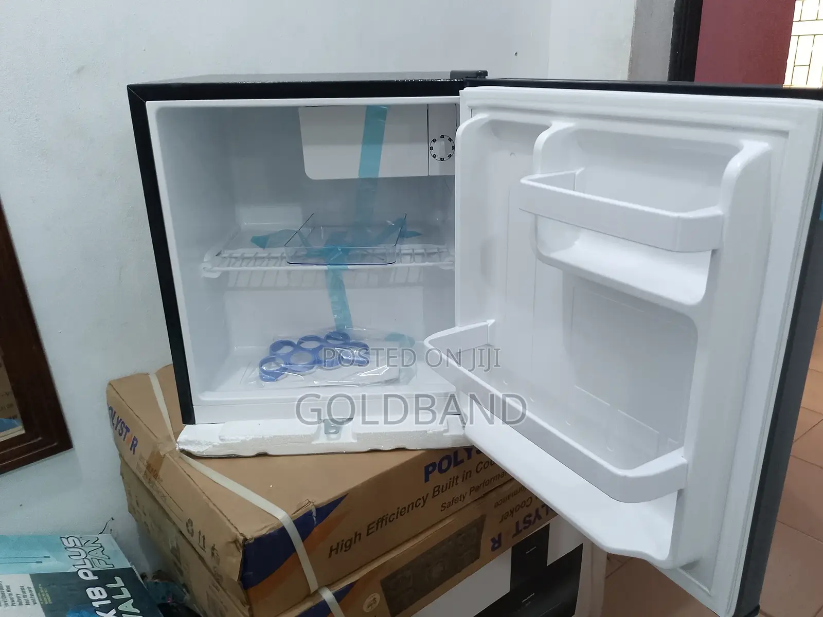 Royal55l Bedside Refrigerator RBC-52