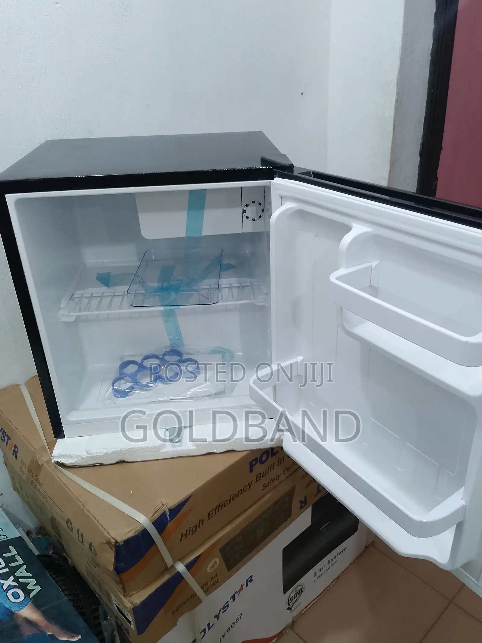 Royal 55l Portable Bedside Fridge RBC-52