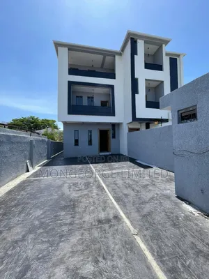 5bdrm Duplex in Lekki Phase 1 for sale