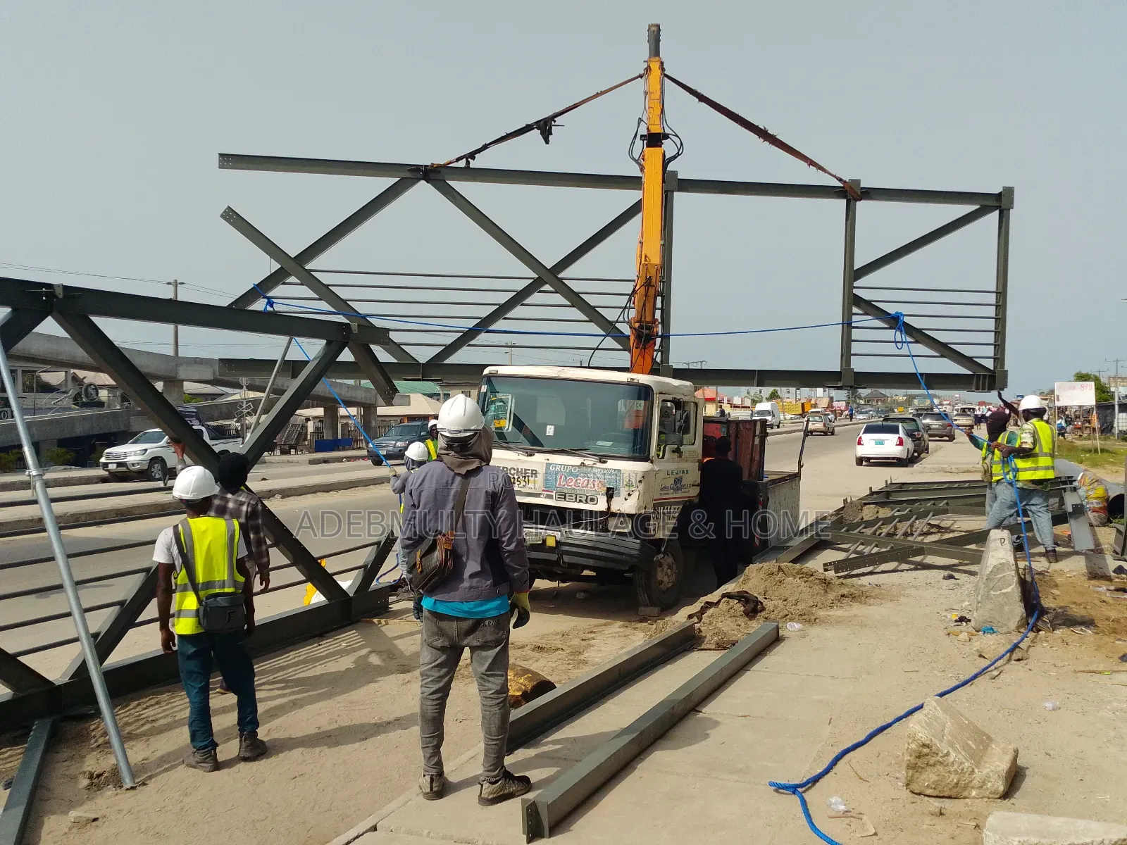 Hiab Crane for Hire, Intra or Interstate on Lekki, Ajah
