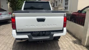 Toyota Tacoma SR5 Access Cab 6' Bed AT 2024 White