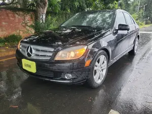 Photo - Mercedes-Benz C300 2008 Black
