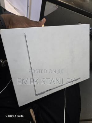 New Laptop Apple MacBook Air 2024 M3 13-inch 16GB Apple M4 SSD 256GB
