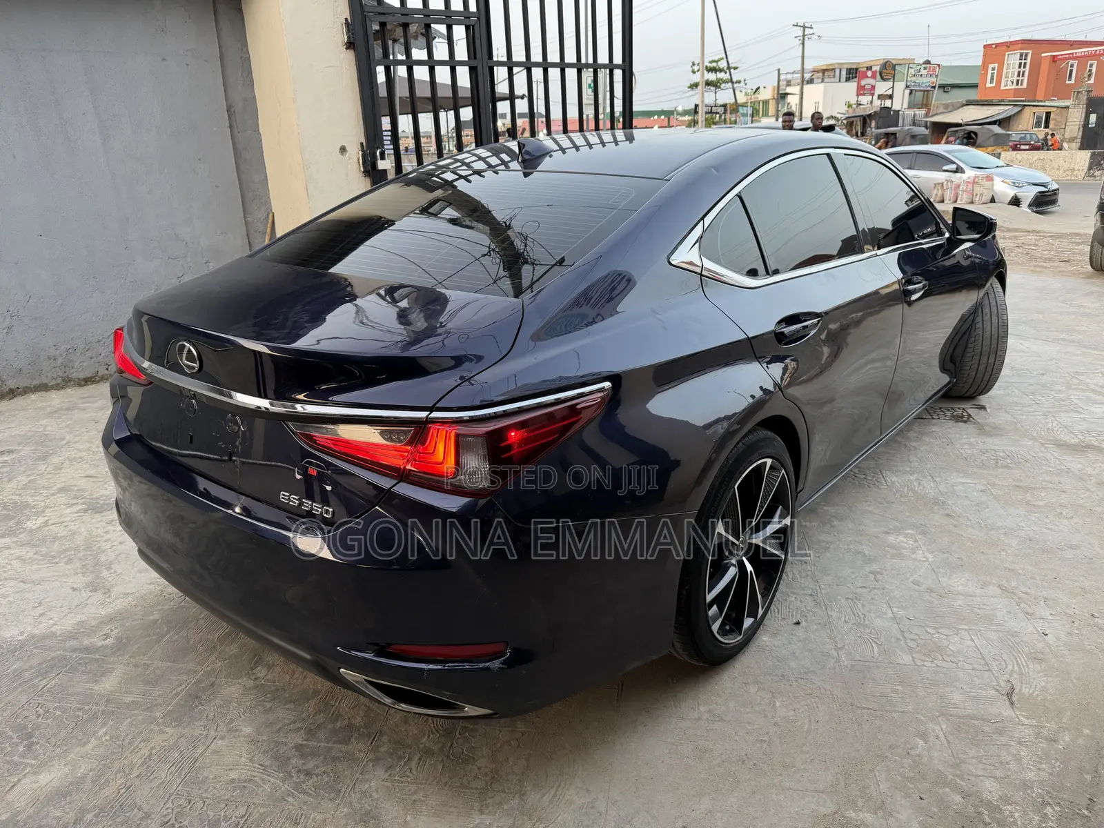 Lexus ES 2019 Blue
