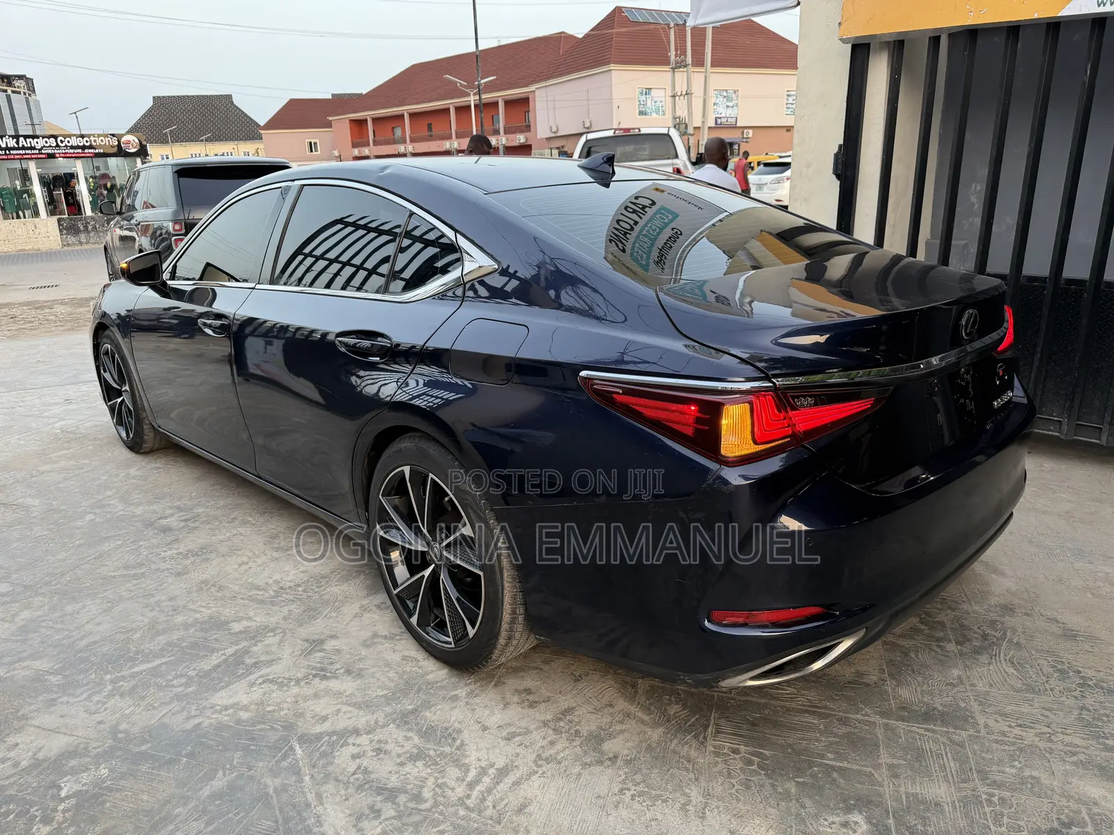 Lexus ES 2019 Blue