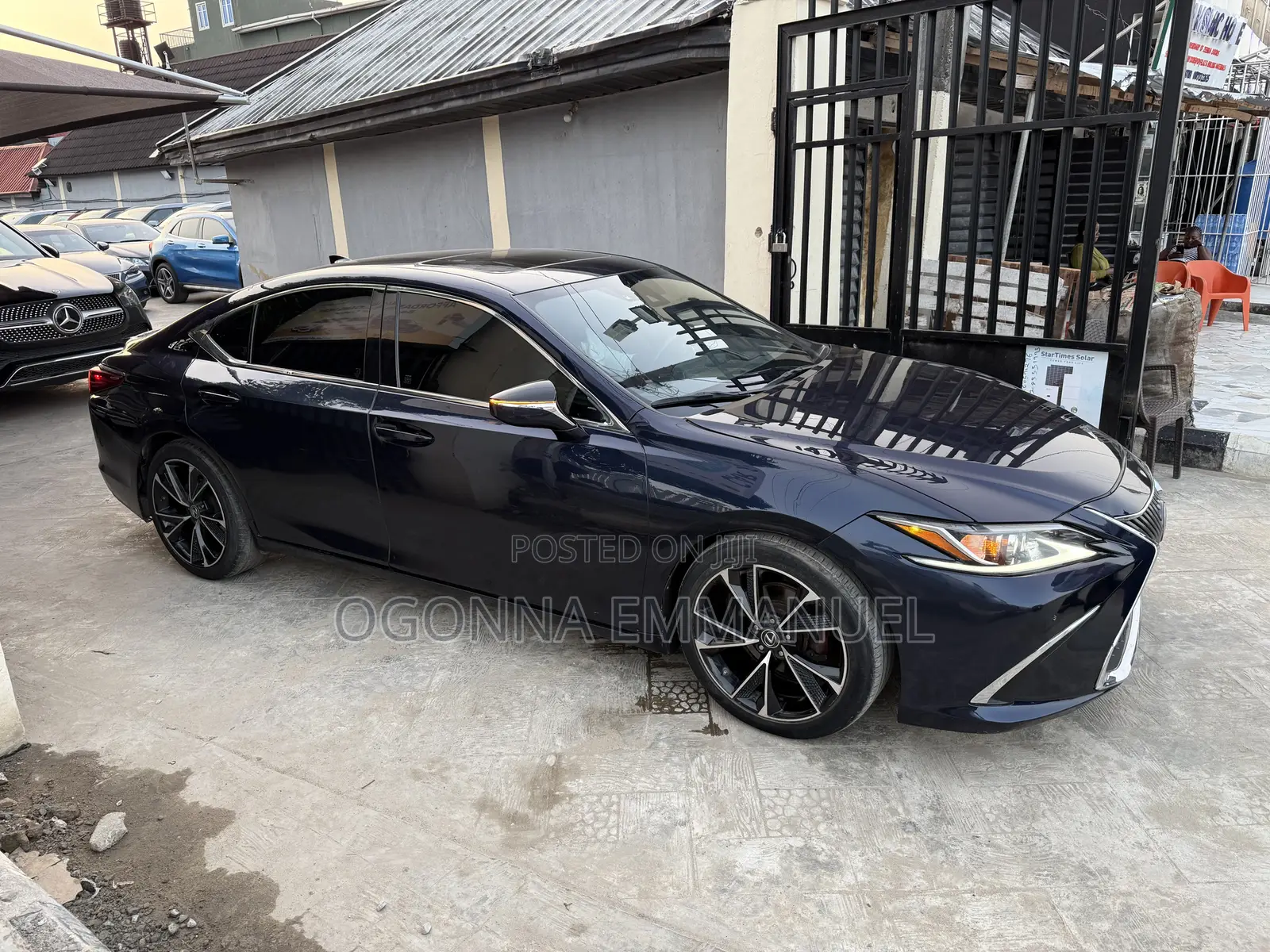 Lexus ES 2019 Blue